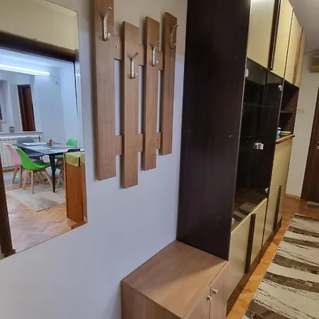 Chalovski Apartment