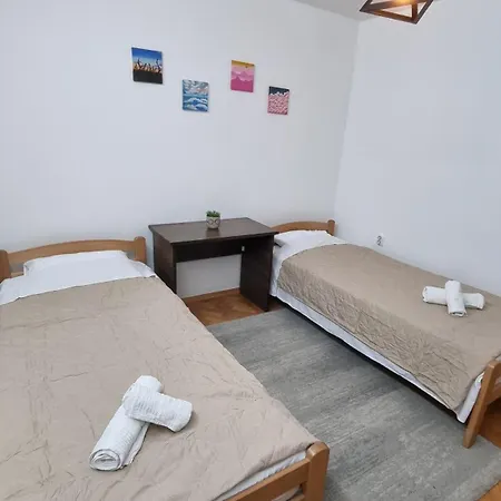 Chalovski Apartment