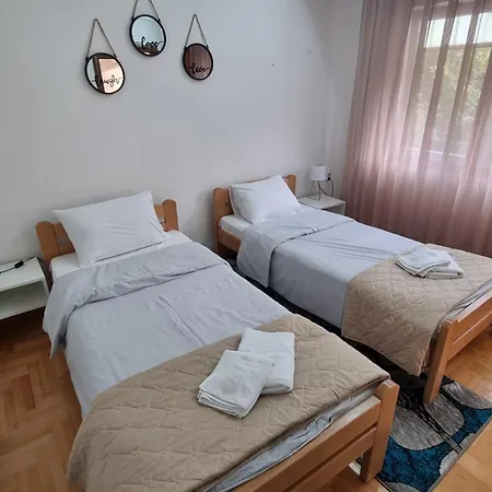 Chalovski * Skopje